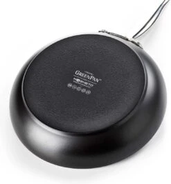 GreenPan Barcelona Infinity Pro Koekenpannenset - 3-delig - Zwart - Inductie - PFAS-vrij 21 GreenPan Barcelona Infinity Pro Koekenpannenset - 3-delig - Zwart - Inductie - PFAS-vrij -Babyproducten 1109x1200 4