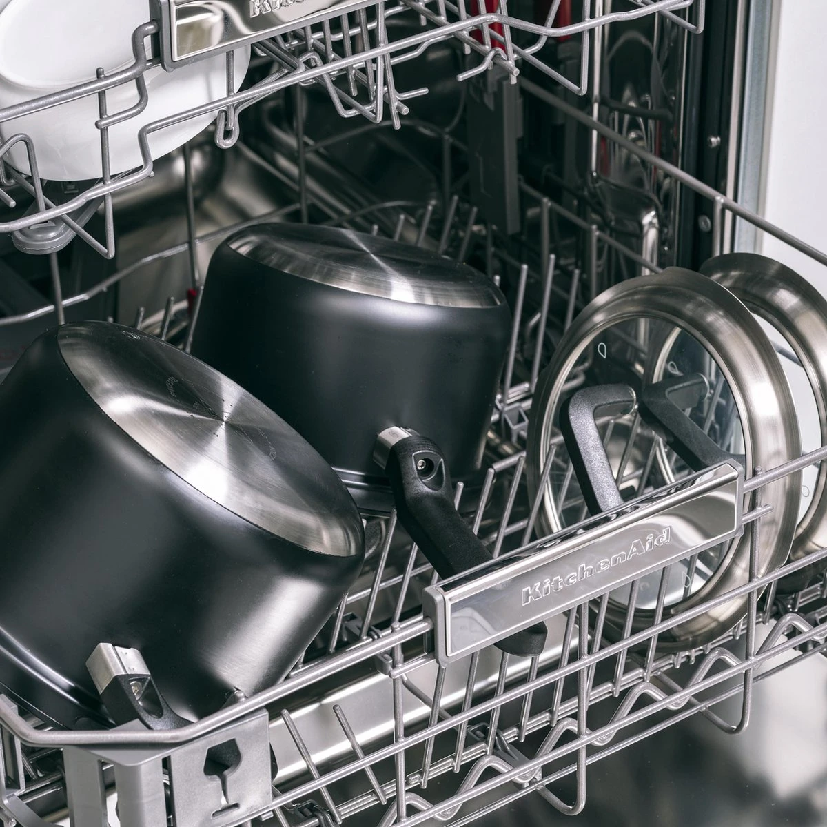 BK Flow Cool Black Glas Kookpannenset - 4-delig - Zwart - Glazen Deksel - Veilig Afgietsysteem - Inductie 5 BK Flow Cool Black Glas Kookpannenset - 4-delig - Zwart - Glazen Deksel - Veilig Afgietsysteem - Inductie - Afbeelding 5