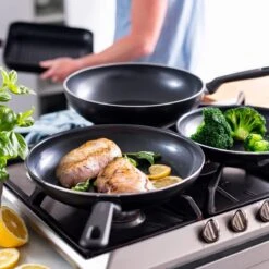 GreenPan Memphis Koekenpannenset - 3-delig - Zwart - Inductie - PFAS-vrij 31 GreenPan Memphis Koekenpannenset - 3-delig - Zwart - Inductie - PFAS-vrij -Babyproducten 1200x1200 219