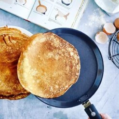 GreenPan Essentials Pannenkoekenpan 24cm - Zwart - Inductie - PFAS-vrij 21 GreenPan Essentials Pannenkoekenpan 24cm - Zwart - Inductie - PFAS-vrij -Babyproducten 1200x1200 242