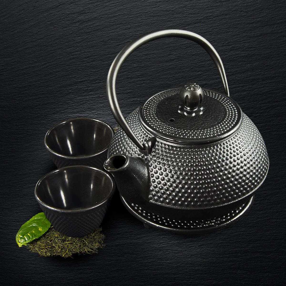 SakuraTea - Theepot Set - 4-delig - Gietijzer - Zwart - 0.8L - 2 Kopjes (100ml) 2 SakuraTea - Theepot Set - 4-delig - Gietijzer - Zwart - 0.8L - 2 Kopjes (100ml) - Afbeelding 2