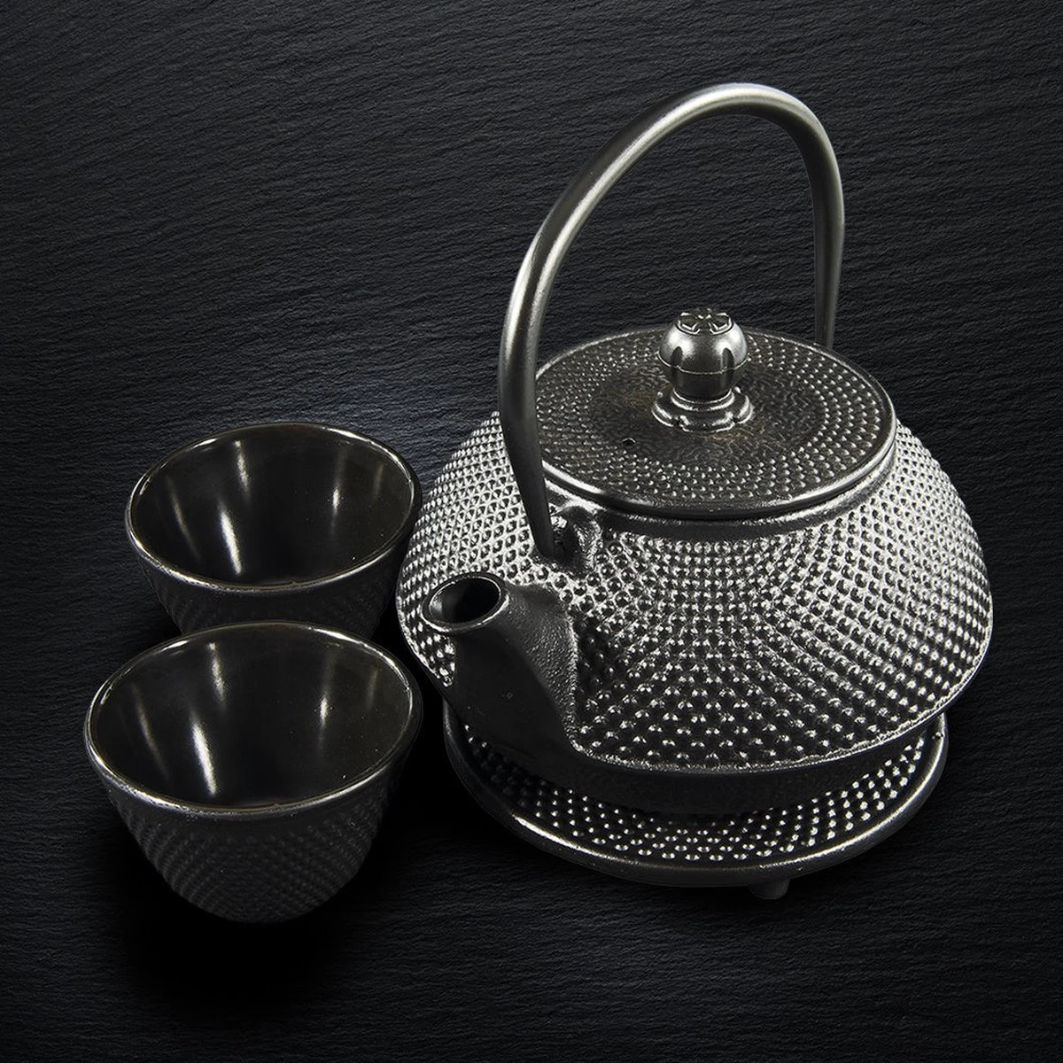 SakuraTea - Theepot Set - 4-delig - Gietijzer - Zwart - 0.8L - 2 Kopjes (100ml) 4 SakuraTea - Theepot Set - 4-delig - Gietijzer - Zwart - 0.8L - 2 Kopjes (100ml) - Afbeelding 4