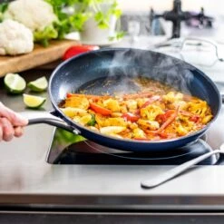 Blue Diamond, Keramische Koekenpan Verrijkt Met Diamantdeeltjes – Inductie Koekenpan Ø 28 Cm – PFAS En PHOA Vrij 8 Blue Diamond, Keramische Koekenpan Verrijkt Met Diamantdeeltjes – Inductie Koekenpan Ø 28 Cm – PFAS En PHOA Vrij -Babyproducten 1200x1200 95