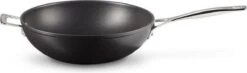 LE CREUSET - Les Forgees - Wokpan 30cm -Babyproducten 1200x356