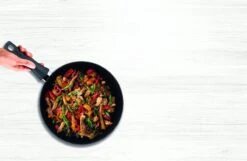 Tefal Easy Chef Wokpan - Ø 28 Cm -Babyproducten 1200x782 1