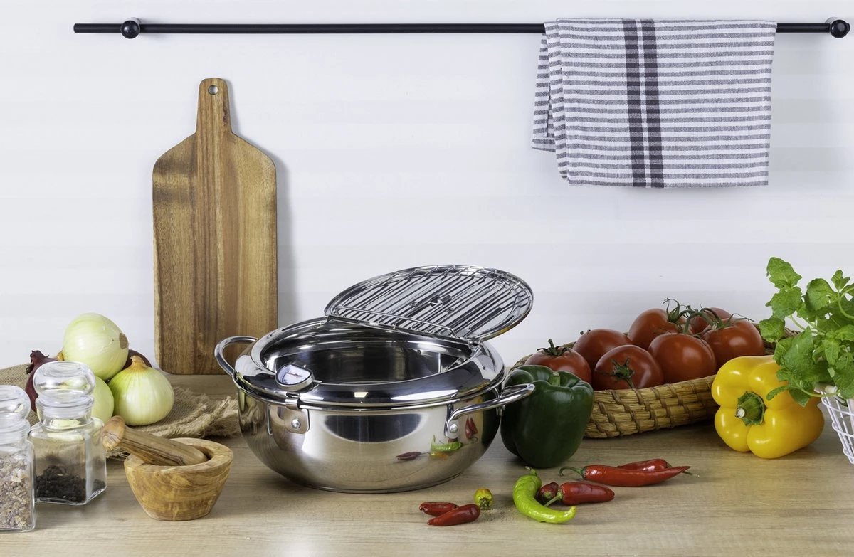 Edënbërg Classic Line - Japanse Frituurpan Met Thermometer - 3.4 Liter - Friteuse/Frituurpot RVS 5 Edënbërg Classic Line - Japanse Frituurpan Met Thermometer - 3.4 Liter - Friteuse/Frituurpot RVS - Afbeelding 5