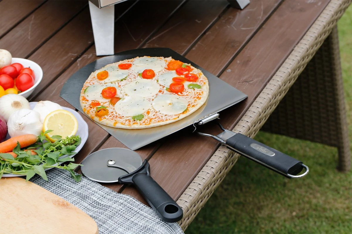 Bighorn Pizzaschep Voor BBQ En Oven-Inklapbare Handgreep -Pizzasnijder- Edelstaal -geschikt Als Broodschep En Ovenschep - SRPT01 4 Bighorn Pizzaschep Voor BBQ En Oven-Inklapbare Handgreep -Pizzasnijder- Edelstaal -geschikt Als Broodschep En Ovenschep - SRPT01 - Afbeelding 4