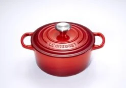 Le Creuset Signature Braadpan - 4,2 L - 24 Cm - Kersenrood -Babyproducten 1200x839