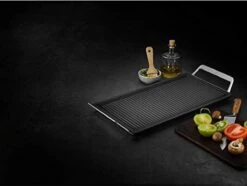 AEG MASTERY COLLECTION Plancha A9HL33 - Grillplaat - Gegoten Aluminium - 22 X 43 Cm -Babyproducten 1200x902 1