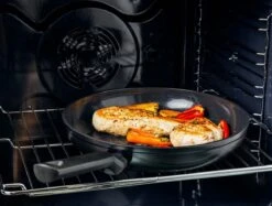 BK Easy Induction Ceramic Koekenpan - Ø28 Cm - PFAS-vrij 24 BK Easy Induction Ceramic Koekenpan - Ø28 Cm - PFAS-vrij -Babyproducten 1200x907 4