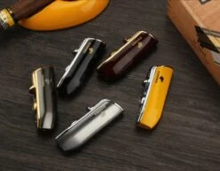 Cohiba® Sigarenaansteker - Sigarenboor - Sigaren - Sigaar - Cohiba Aansteker - Sigarenboor - Sigaren Accessoires - Sigarenknipper - Sigaar Aansteker - Cohiba - Incl. Luxe Geschenkdoos - Zwart 11 Cohiba® Sigarenaansteker - Sigarenboor - Sigaren - Sigaar - Cohiba Aansteker - Sigarenboor - Sigaren Accessoires - Sigarenknipper - Sigaar Aansteker - Cohiba - Incl. Luxe Geschenkdoos - Zwart -Babyproducten 1200x934 2
