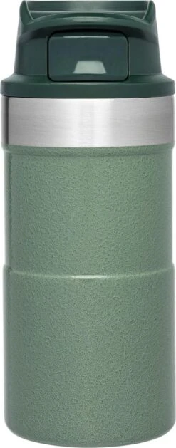 Stanley The Trigger-Action Travel Mug 0,25L - Thermosfles - Hammertone Green -Babyproducten 471x1200 1