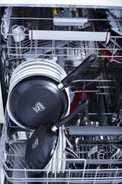 GreenChef Diamond Koekenpan 20cm - Zwart - Inductie - PFAS-vrij 17 GreenChef Diamond Koekenpan 20cm - Zwart - Inductie - PFAS-vrij -Babyproducten 800x1200 13