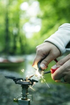 Light My Fire FireSteel Scout Bio Blauw + Noodfluit Milieuvriendelijke Vuurmaker Magnesium Aansteker -Babyproducten 800x1200 46